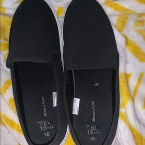 Time and Tru shoes